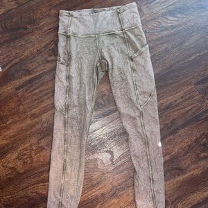 Lululemon leggings